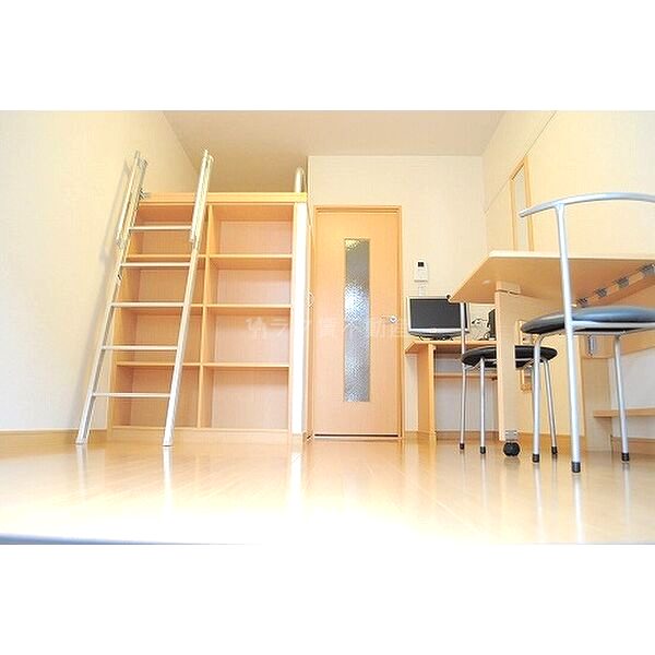 レオパレスシャンテ本町の室内写真3枚目