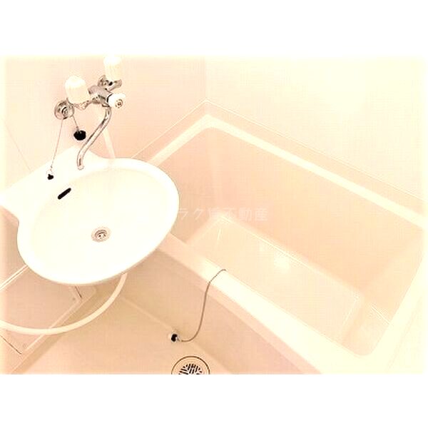 レオパレスシャンテ本町の室内写真5枚目