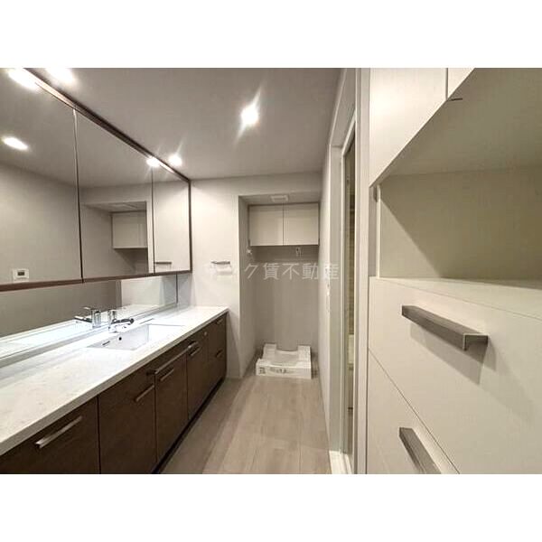 グランドメゾン大阪上本町の室内写真9枚目