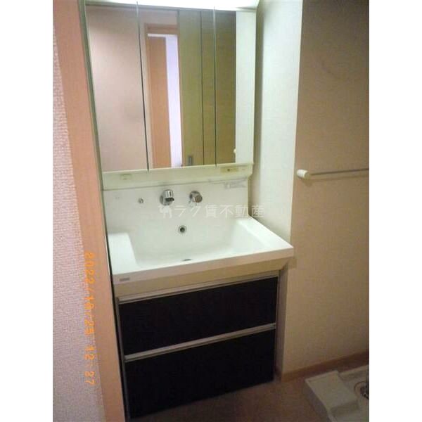 西舞子壱番館の外観2枚目