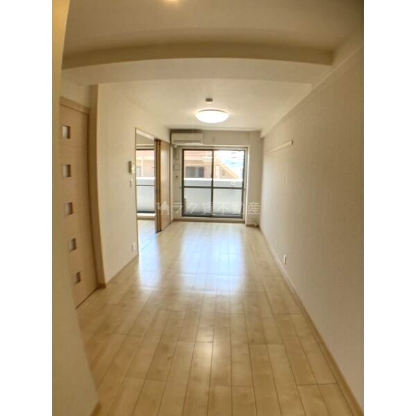 西舞子壱番館の室内写真3枚目