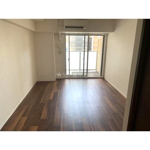 セイル淀屋橋の室内写真3枚目