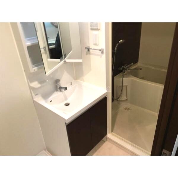 セイル淀屋橋の室内写真13枚目