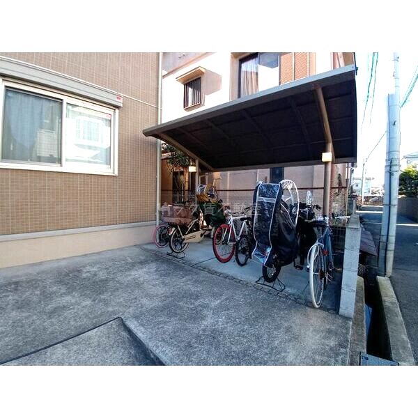 Agapanthus B棟 Bの外観4枚目