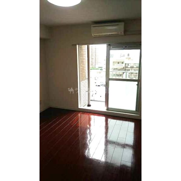 ドゥエリング桜川の室内写真6枚目