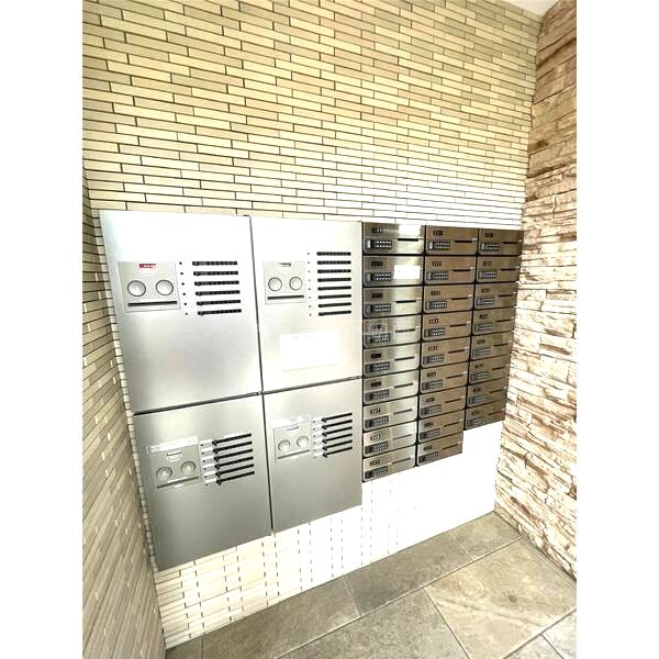 プルメリア江坂の外観2枚目