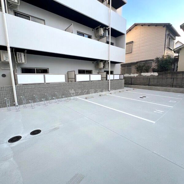 ONLYONE伊丹千僧の外観8枚目