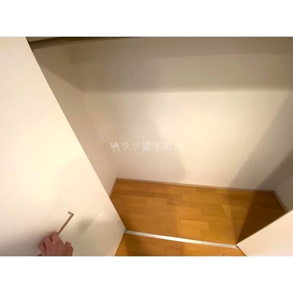 エスカーサ大阪WESTの室内写真4枚目
