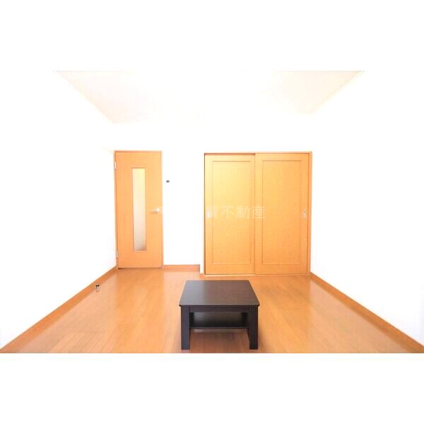 レオパレス鳴滝の室内写真3枚目