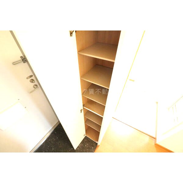 レオパレス久世大築の室内写真9枚目