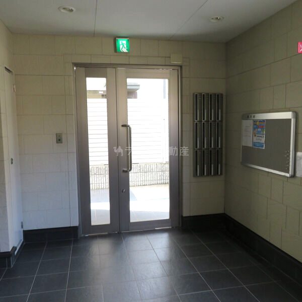 グランドゥール千里の外観3枚目