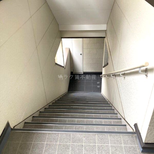 グランドゥール千里の外観7枚目