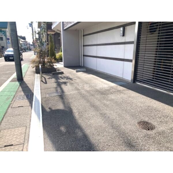 Xpavela甲東園の外観2枚目