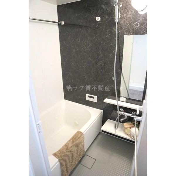 グランパシフィック今里Luxeの室内写真4枚目