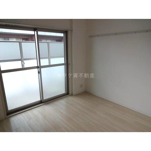 グランブルー高槻の室内写真5枚目