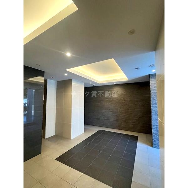 M.R Residenceの外観2枚目