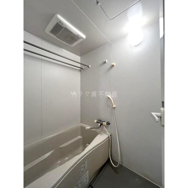 瑞光セレニテの室内写真4枚目