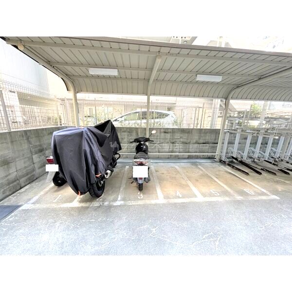 グレンパーク江坂IIの外観6枚目