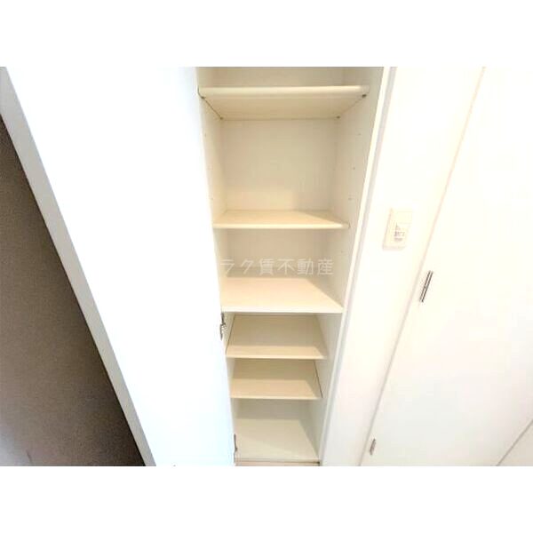 グレンパーク江坂IIの室内写真8枚目