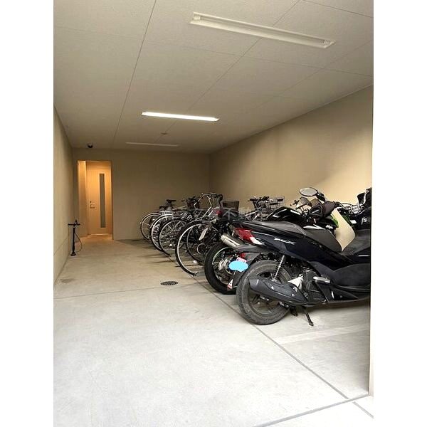 LaCASA江坂の外観6枚目