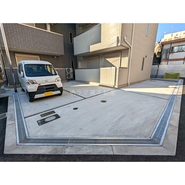 TRICERA Courtの外観2枚目
