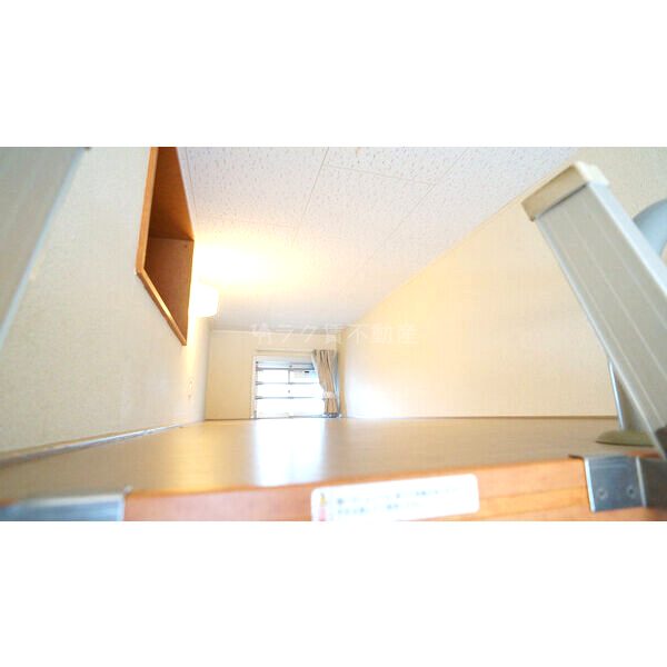 レオパレスIZUMIの室内写真8枚目