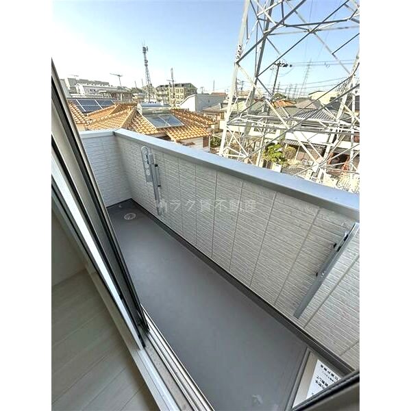 LES ENS FAMIIAUX IXの外観4枚目