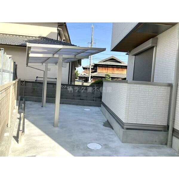 LES ENS FAMIIAUX IXの外観9枚目