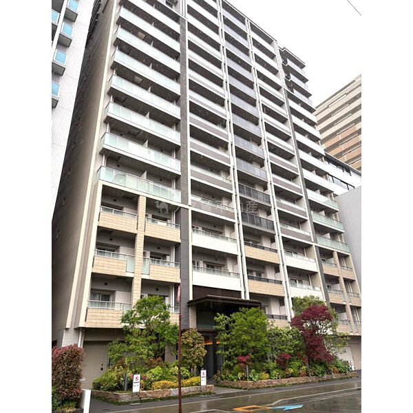 プレミスト江坂の外観2枚目