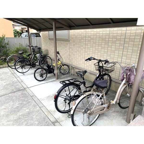 ヴラウニーメゾン・リラの外観2枚目