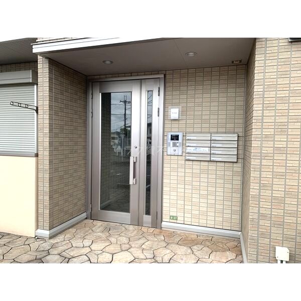 ヴラウニーメゾン・リラの外観3枚目