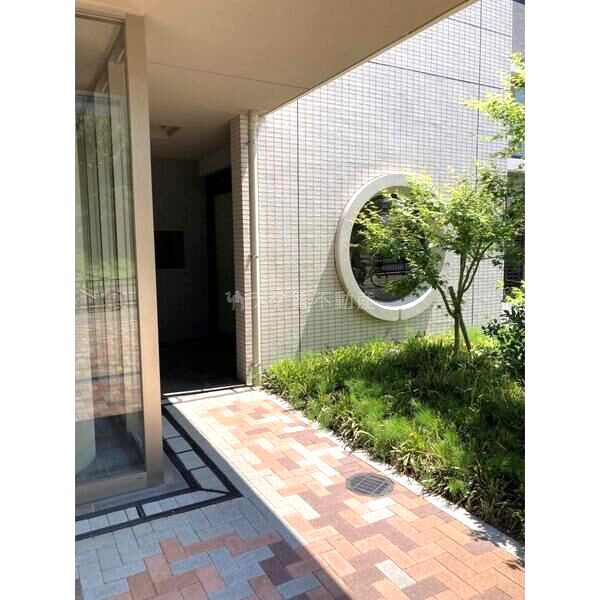 パークナードフィット吹田健都の外観2枚目