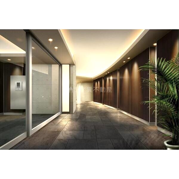 スワンズシティ大手前レーヴェの外観4枚目