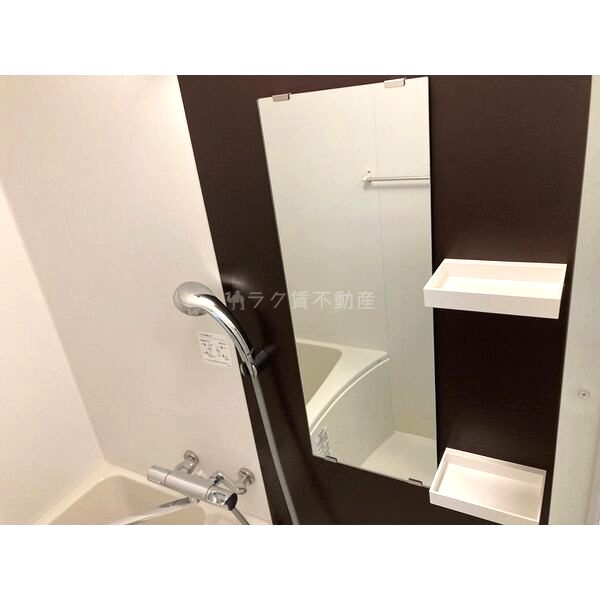 フォーリアライズ福島WESTの室内写真4枚目