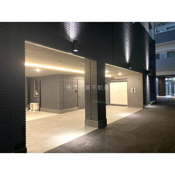 オクトレーベン新大阪IIの外観4枚目