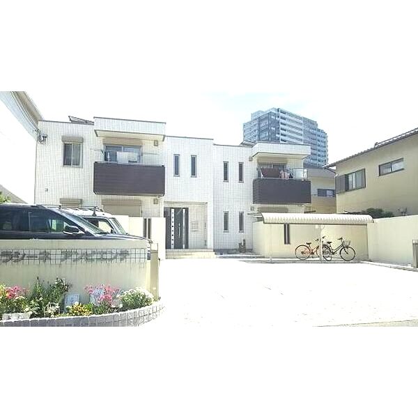 ラシーネ アンビエンテの外観2枚目