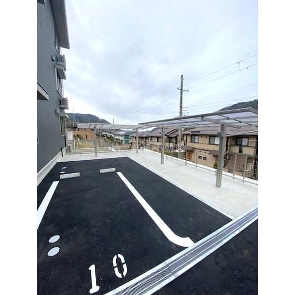 licorice B棟 B棟の外観3枚目