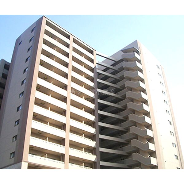 レフィーナカルム江坂