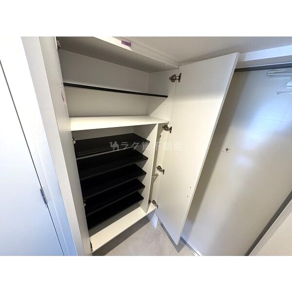 セレニテ元町アリエの室内写真91枚目
