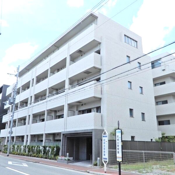 ラ テール南塚口