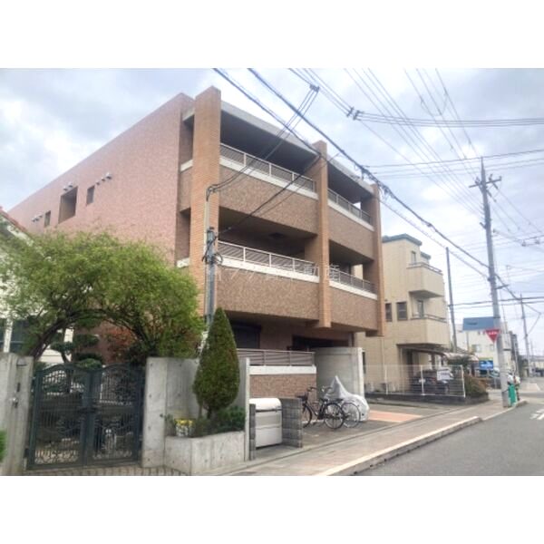 エスペランスの外観2枚目