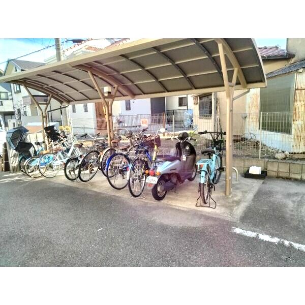 フォレストコート逆瀬川の外観3枚目