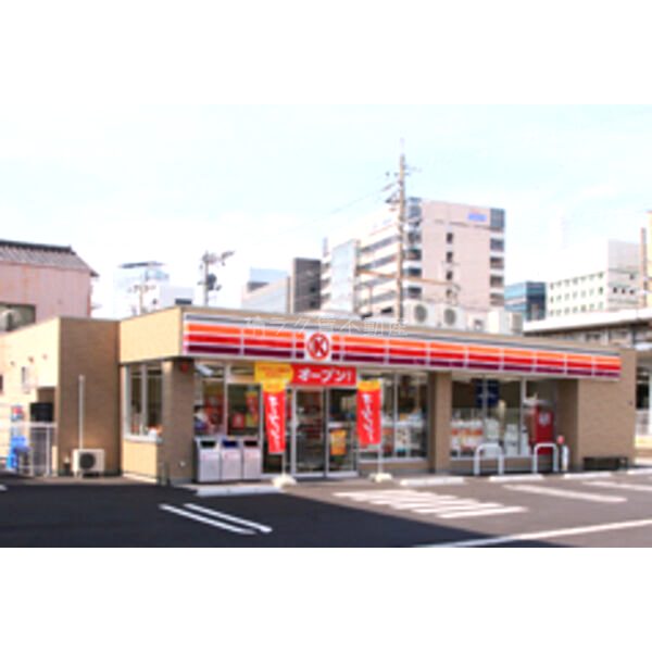 レオパレスPeacefulの外観3枚目