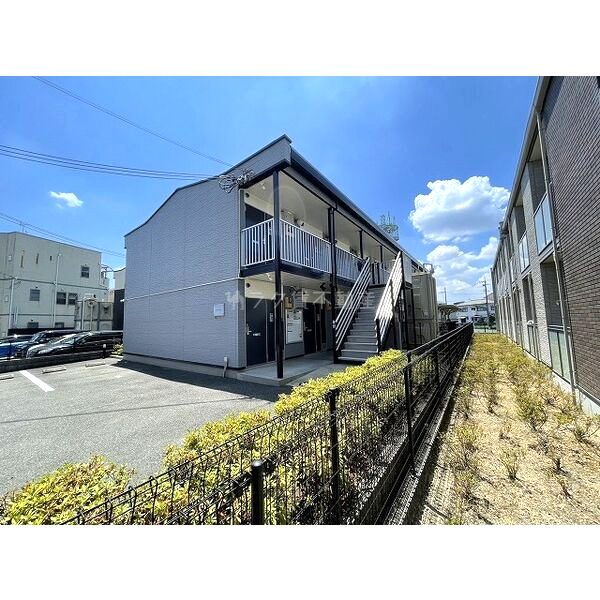 レオパレスコスモハウスの外観4枚目