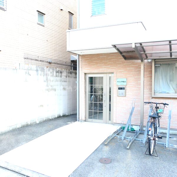 カルム御陵前の外観3枚目