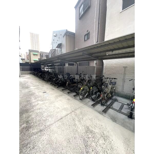 エストーネ野田阪神の外観3枚目
