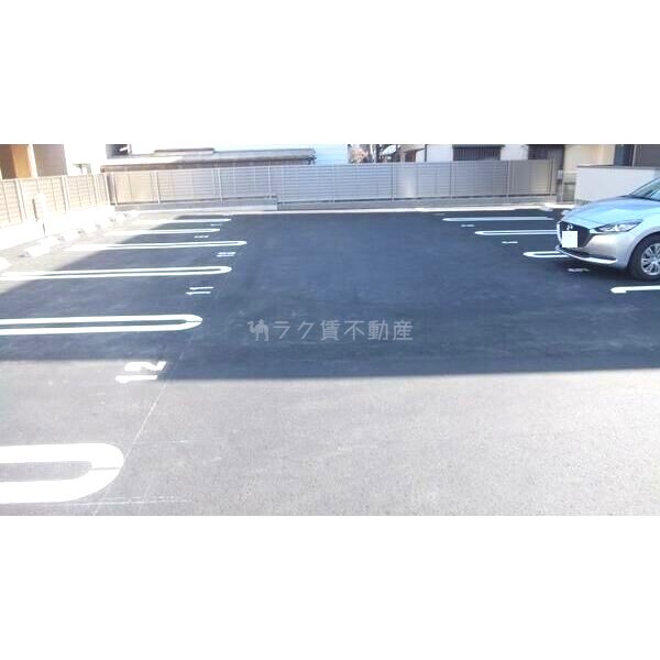 プラティア南里の西の外観2枚目