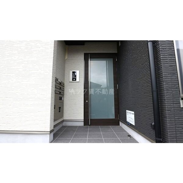 GRANDTIC RESIDENCE宝塚の外観2枚目