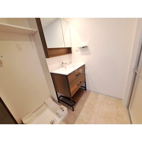 DOUBLE NINE RESIDENCE TENNOJIMINAMIの室内写真8枚目