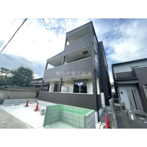 ルシェリア山科の外観3枚目